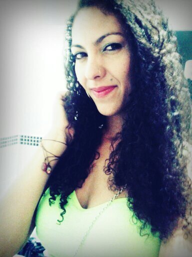 Professora de Educação Física
Personal trainer
Instrutora de Zumba Fitness
Rapper - integrante do Grupo Sai da Reta.
#musculação #hardcore  #ZUMBA #RAPNACIONAL