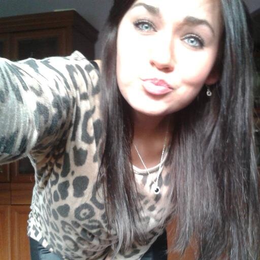 I'm crazy girl. I like party hardy. I from Poland. Love GB! My nickname: Miley. ;p
my life is fucking stupid.
#ROOMIES #DIRECTIONERS