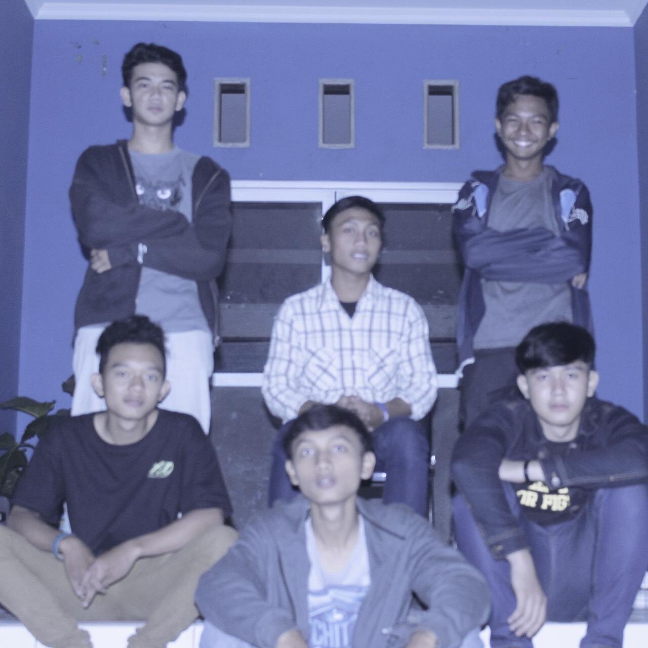 Support @childinstyle_ band, http://t.co/Tw39oT5sfn , http://t.co/stQQyQbQVJ