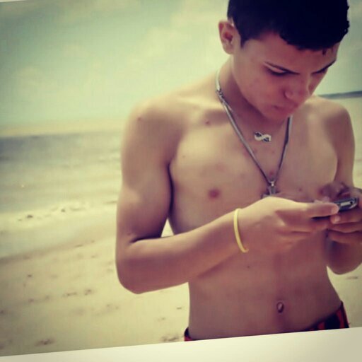 $σώ τιpΘώ ΔssιΣ.. ~»Mt krinhoso,simpátco,brinklhão,ñ tnho medo d enfrentar a vida,sou Flamenguista cm mt οrgulho, #SOLTEIRO! qer sabr +? Pergunta aê