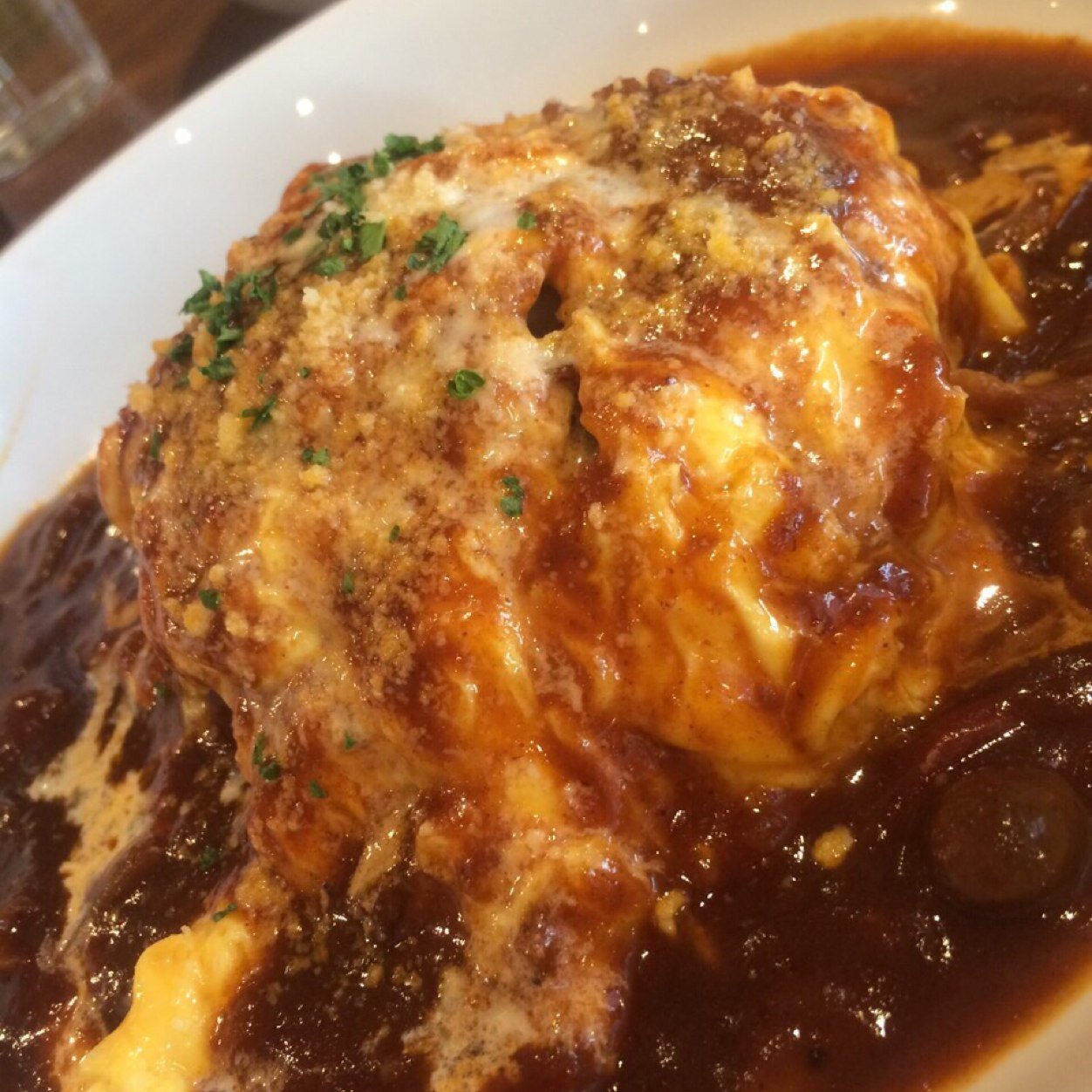 実際に食べたオムライスを写真でつぶやきます。 手動botです。 
あなたのオムライスへの気持ちをそっと優しくふぁぼします。