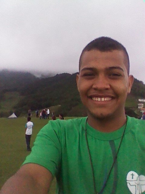 Catolico 100%. Ando de la mano de Dios y la virgencita. Recuerda Dios nunca se olvida de nosotros, nosotros nos olvidamos de él. Sonrie DIOS TE AMA. :)