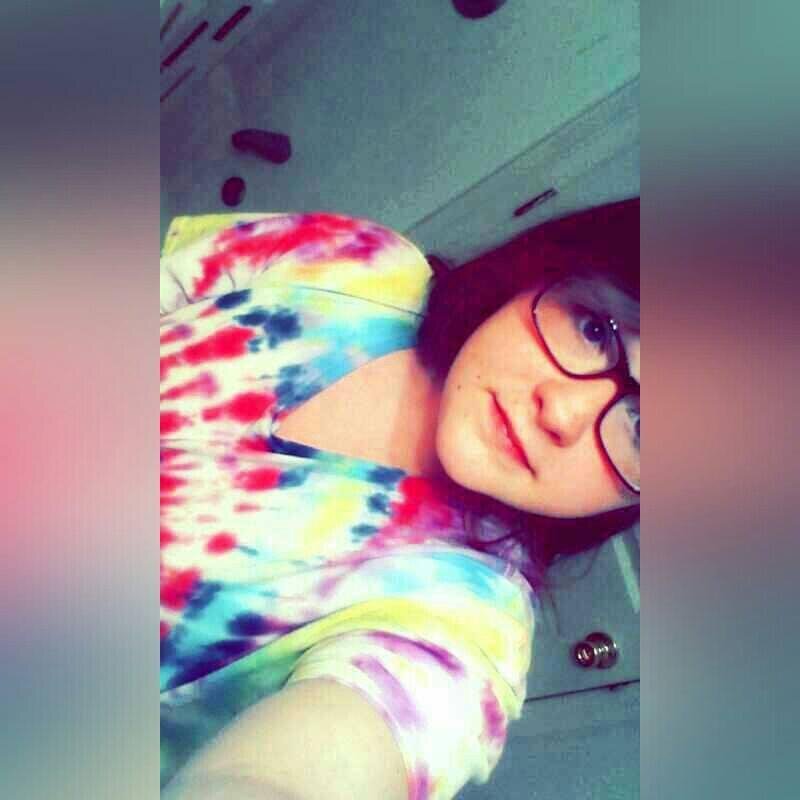 I love MineCraft, Music, Starbucks, YouTube (GlitterForever17), and Social Media. IGN - AwkwardSavanna
