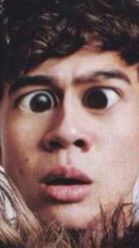 Touch @Friki_Bird's follow button like your fave's butt • Ask for fb • If you already follow her stay beautiful•