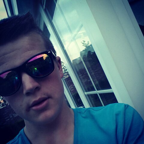 hardstyle~racing~yamaha~aerox~carpfishing~feyenoord~