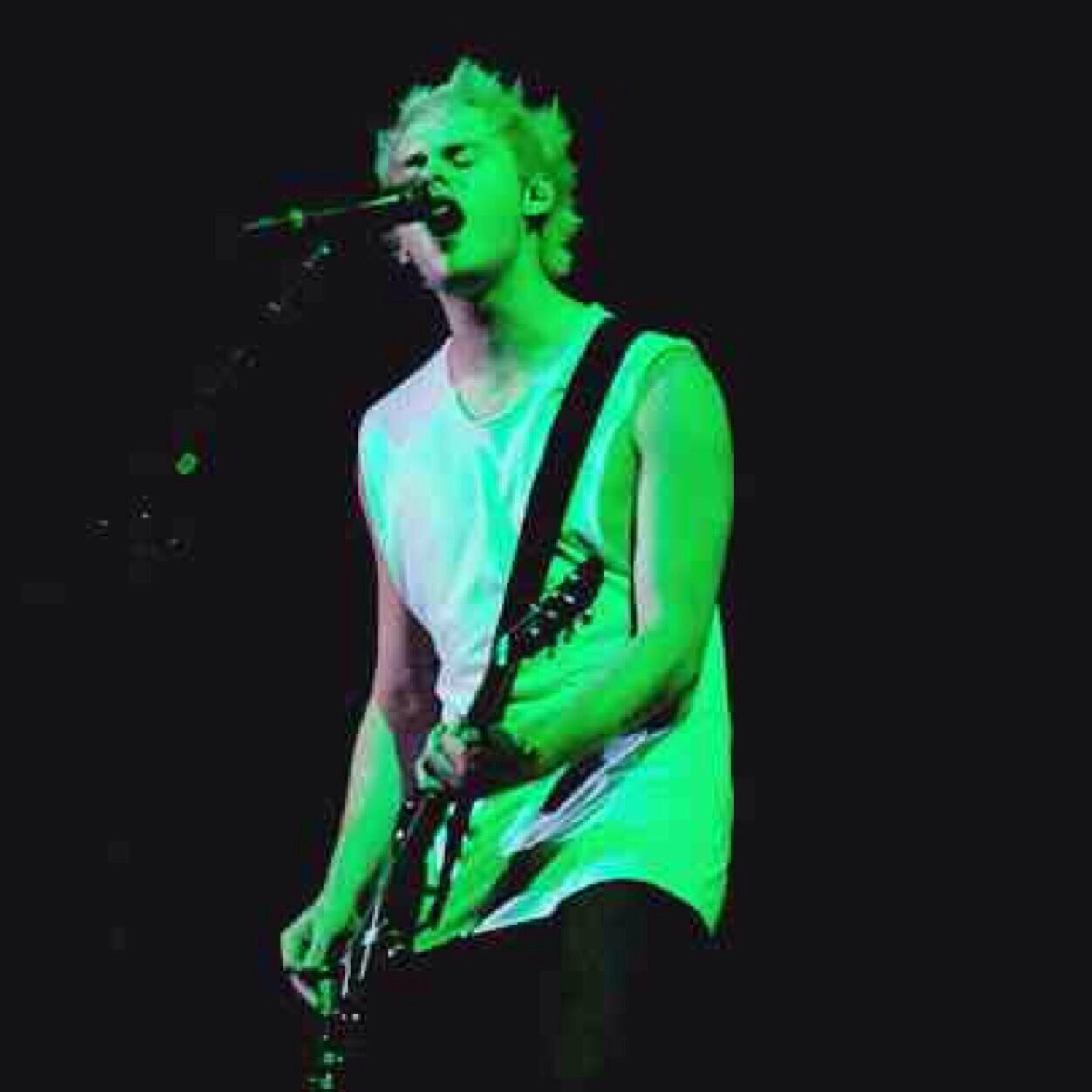 ((((inactive bc school, dont unfollow))))
