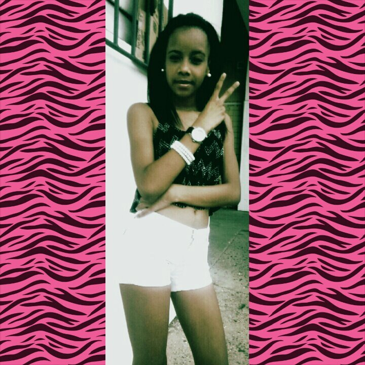 - Qee Sepaas Mii Nombre  Noo Siignificaa Qee Sepaas Mii Hiistoriia 
Kik : Enanah_Poderosa  
Fbk : Enanah Cepeda ✌
Afuegoo  
Solteraa