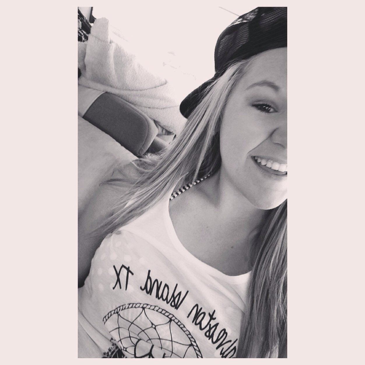 вℓσи∂єѕ ∂σ ιт вєттєя. Selfless teen who dances w/ adrienne