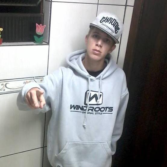 sou da kessy , e nem mais e nem menos  , TE AMO minha perfeita 3...
