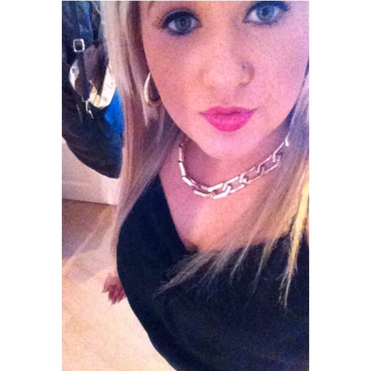 follow me & ill follow you back simpless:)