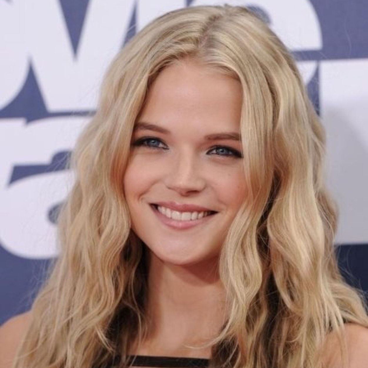 AmiableCoy's profile picture. Under construction. ||THG-RP||