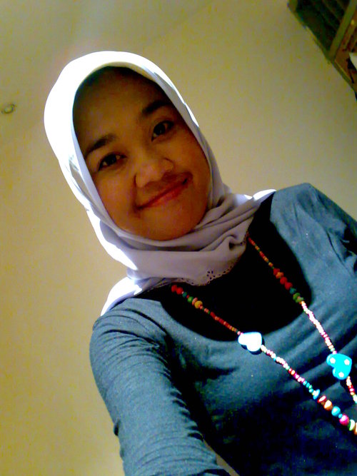 rimariwayanti's profile picture. 