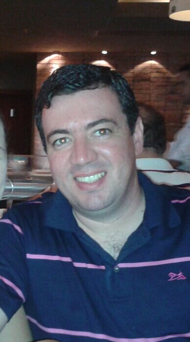 Bel.Direito,Tec.M.Ambiente,Perito Ambiental, Corretor de Imóveis, Perito Avaliador Imobiliário e Perito Grafotécnico.
Pós Graduação em Ciências Forenses.
SBCF
