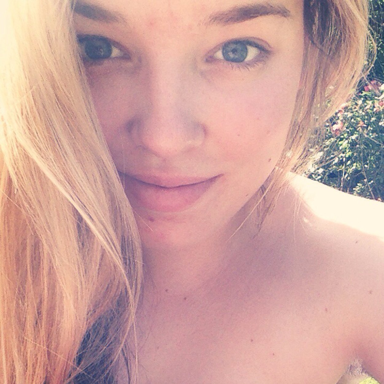 AntoniaSMT's profile picture. 18. Check out my website http://t.co/hIzYHoM0YL