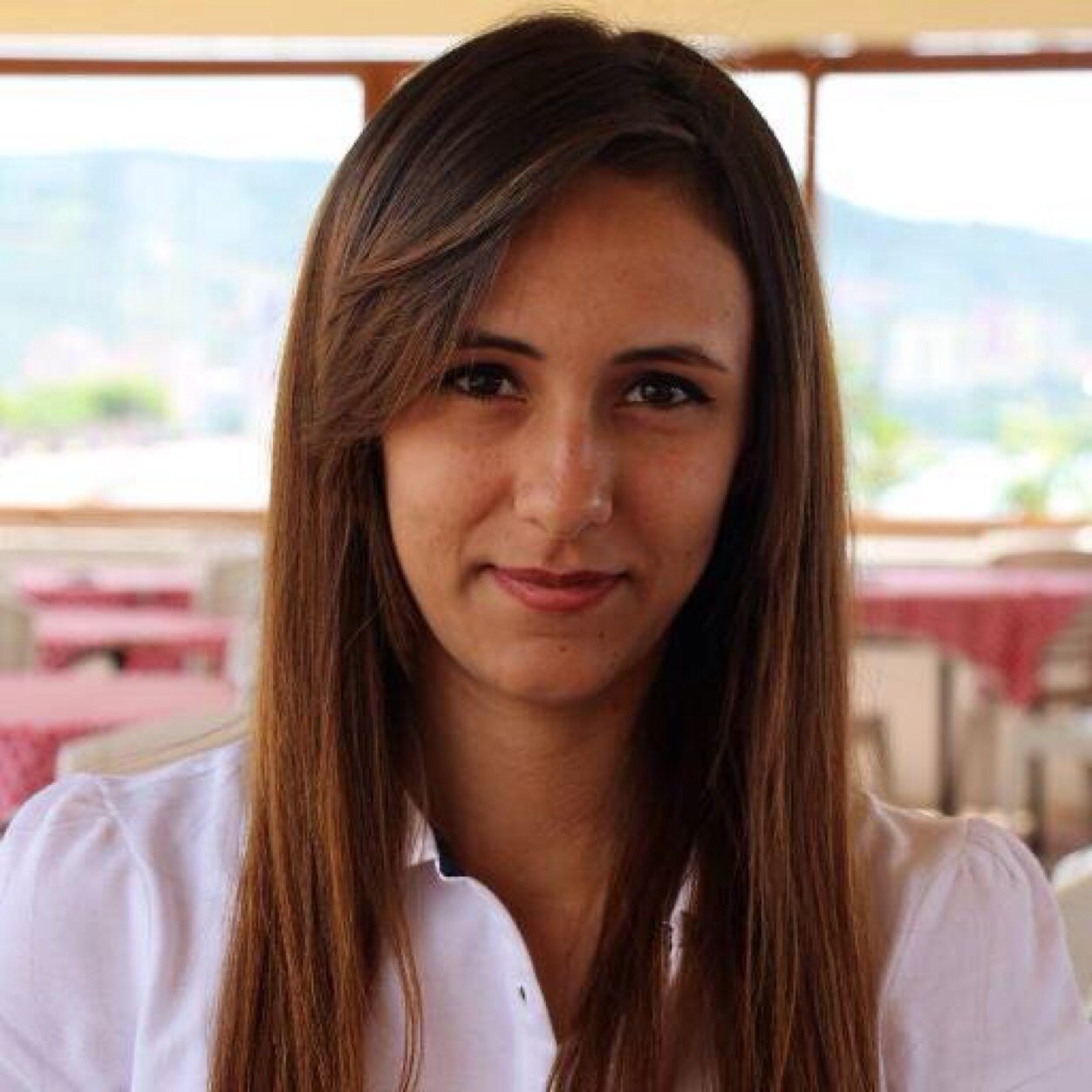 ozge_lmaz's profile picture. Eskisi çalındı yeni hesabıım ^_^