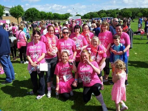 amyfrodsham's profile picture. hi im amy im 24 an im new on this so not sure wot 2 do or put lol