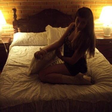 Anthipx's profile picture. Actriz y modelo profesional. Argentina.
Seguime y te sigo ;)