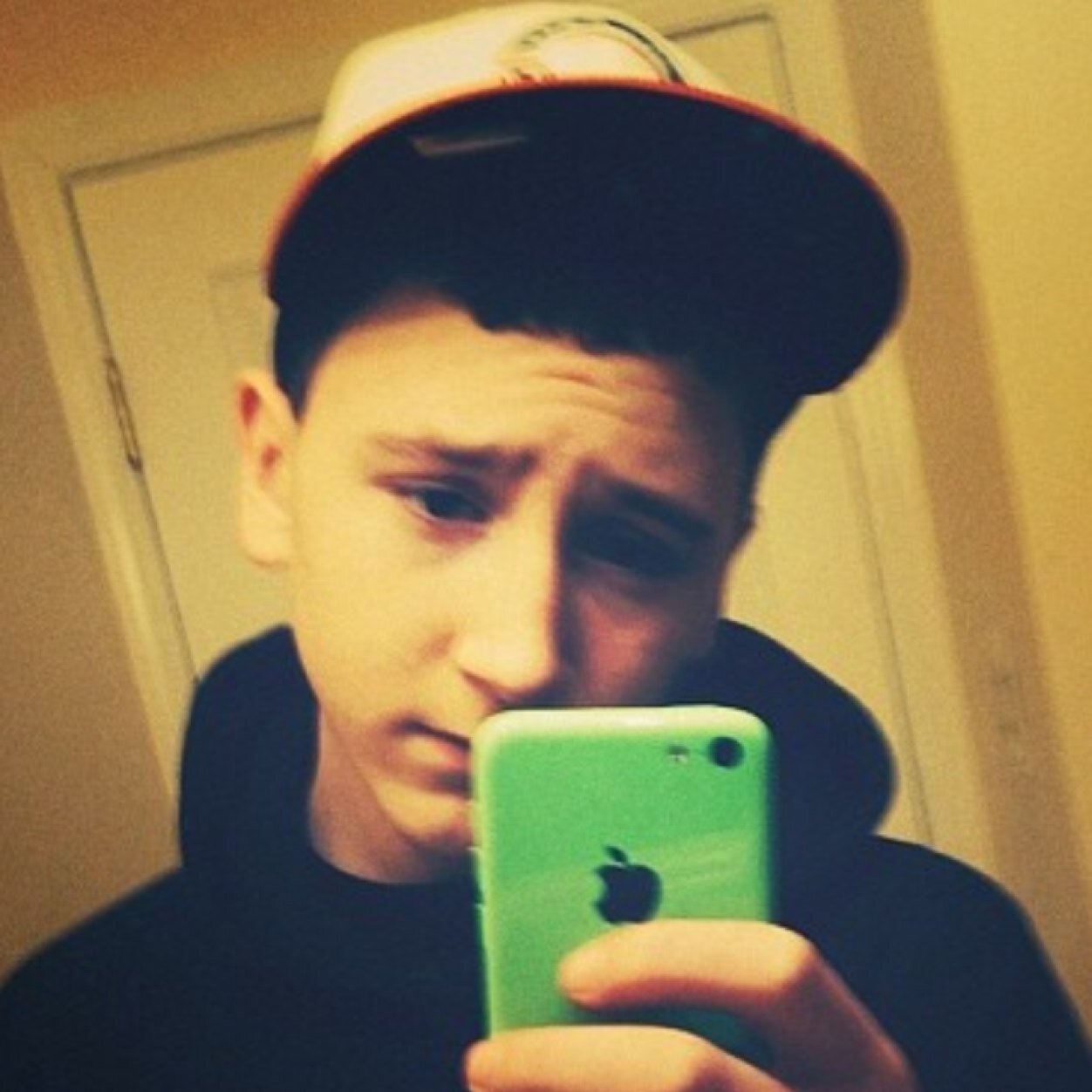 Kingmoser25's profile picture. Jonied Amaze, Trickshotter, DM for an inv for a 6man