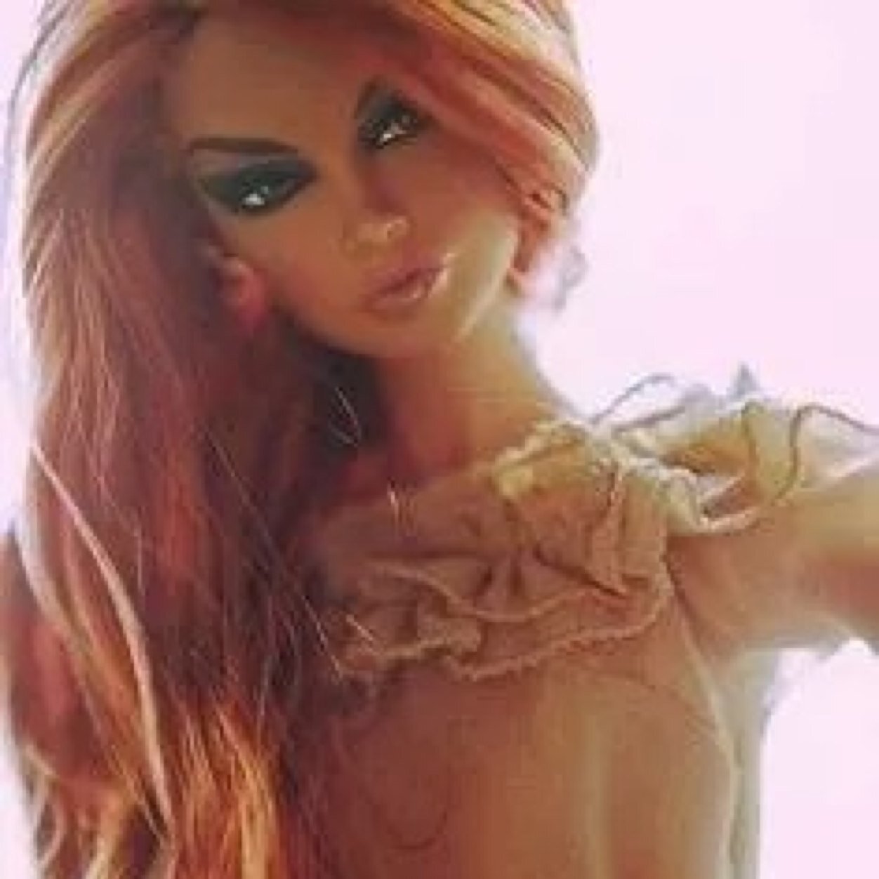 Mobile Spraytanning & eyelashes 4 Dolls!