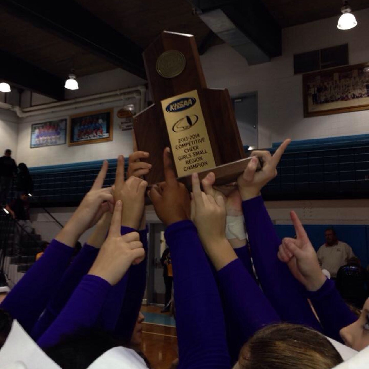 ShsShscheer's profile picture. somerset cheerleading