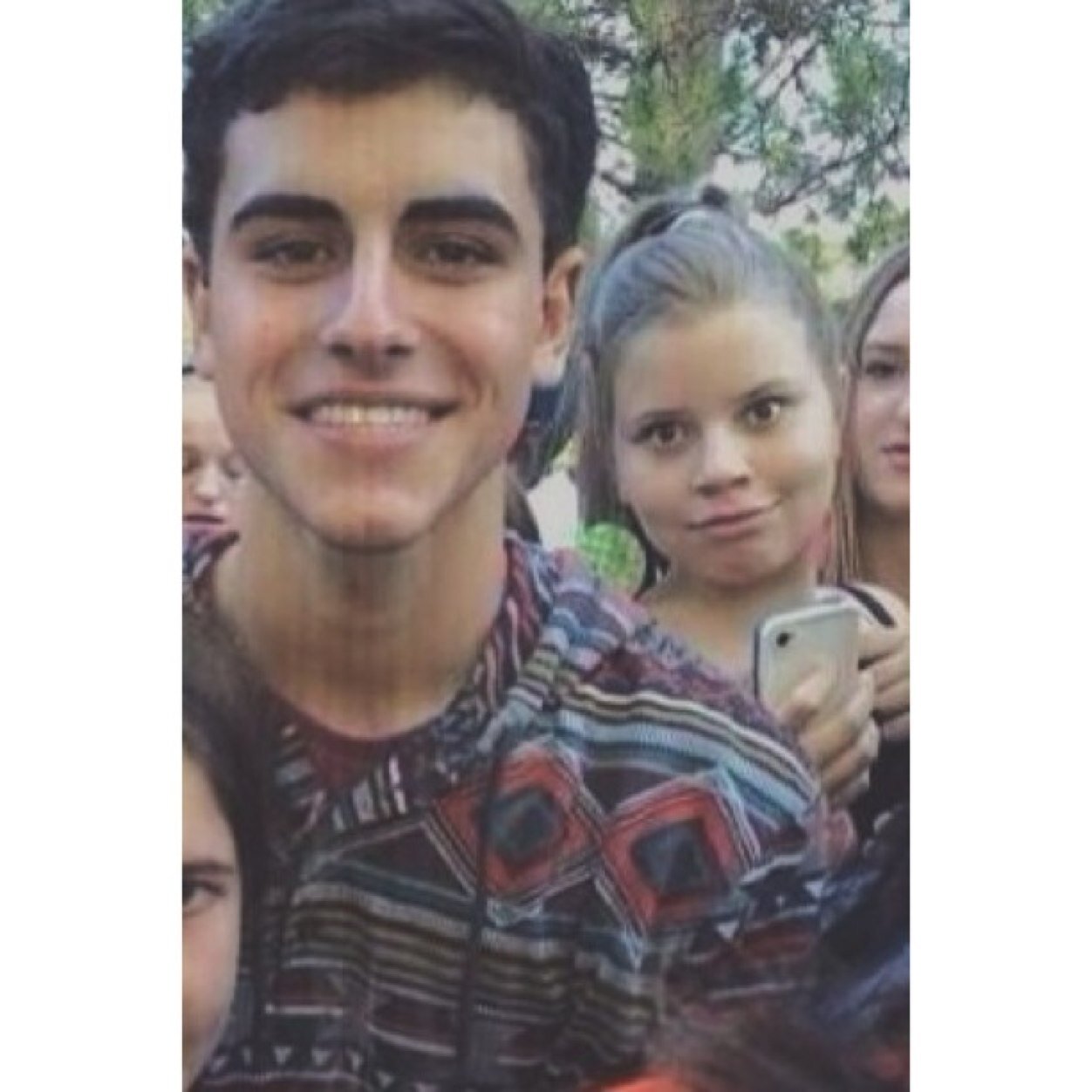 Free follow from @princecaniff and @uniquegrier. Please follow them.
