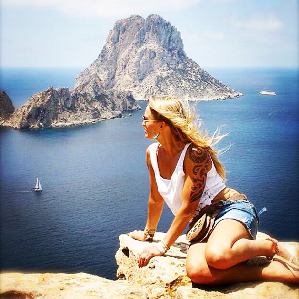 Hostess, Ibiza tips and Tour Guide, Hairdresser& Nailstylist, Sport instructrice X-CO!! Ibiza Bracelet's https://t.co/NeBKUDnXbx -stylinghairandnails