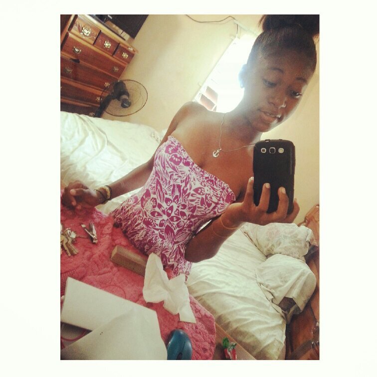 Ayye_Ihtz_Ziddy's profile picture. trust no man fear no bitch kiss no ass chase no dick,men play games and they are full of shyt so play your part and FOLLOW this shyt. :)