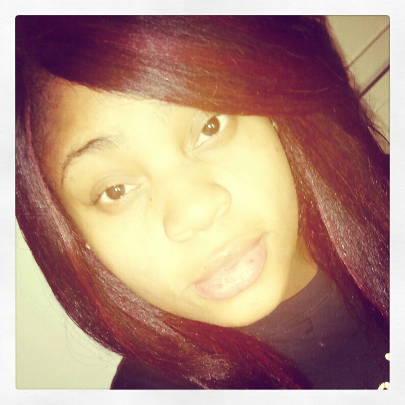 AnnaSuzz's profile picture. 