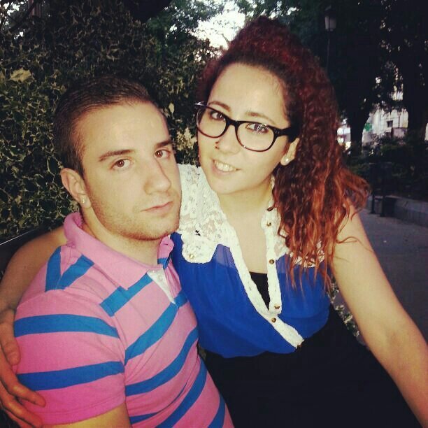 Disfrutando de la vida y feliz por saber que mis amigos me aceptan de la forma que soy :) tequiero 26♥