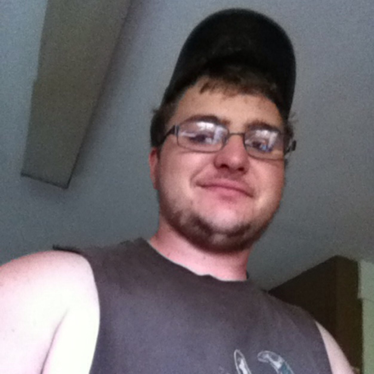 dross_camo's profile picture. Love to work on anything with an engine