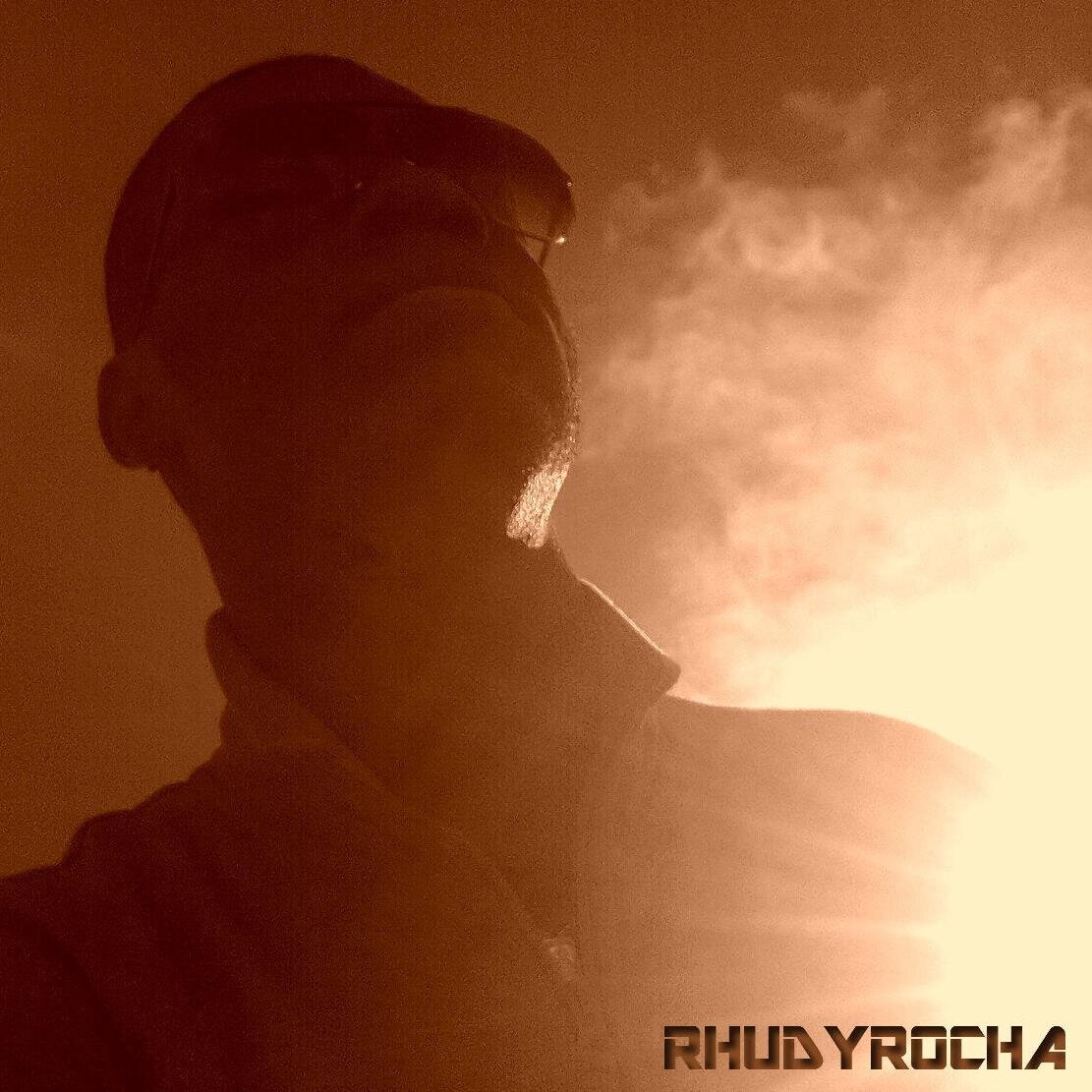 → Cantor, Compositor e Instrumentista