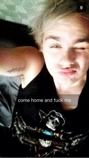 kissdemichaelC's profile picture. aaaaaaaaaaa