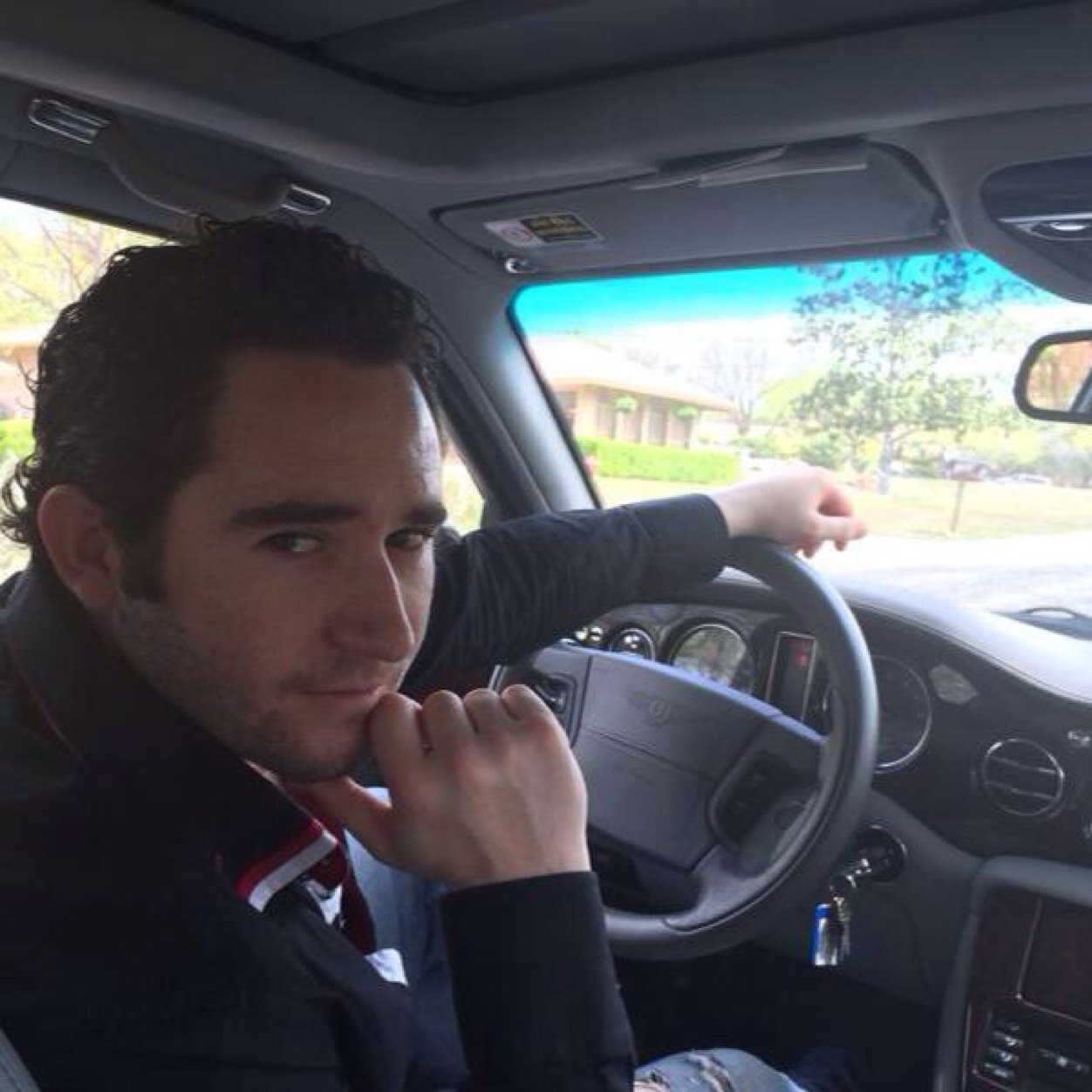 iLiveAllIn's profile picture. Dream as youll Live Forever, LiveAllIn As if youll Die Today