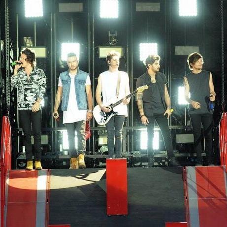 Toda la informacion sobre One Direction is here! -1DA