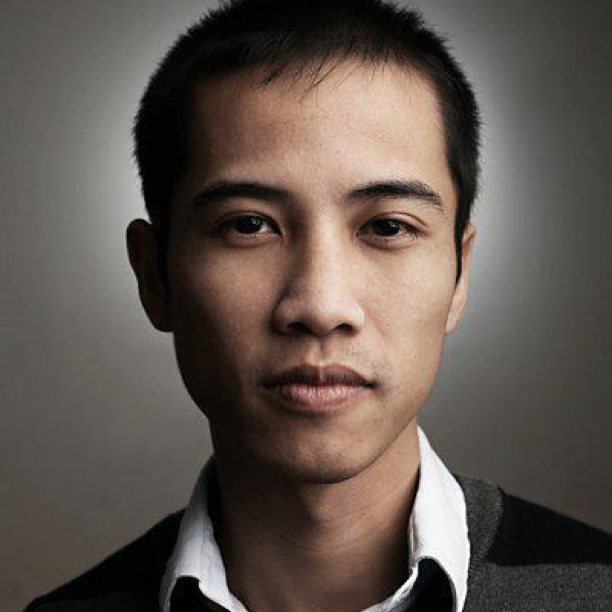Visual Designer | Web & iOS Developer | 4d Baduk