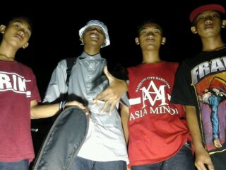 DorockDuckHC's profile picture. The beat personnel : kojar(vokal 1) arif behel(vokal2) kejot(gitar) heru maul (bass) igoy (drum) contact person: 2a1b3166