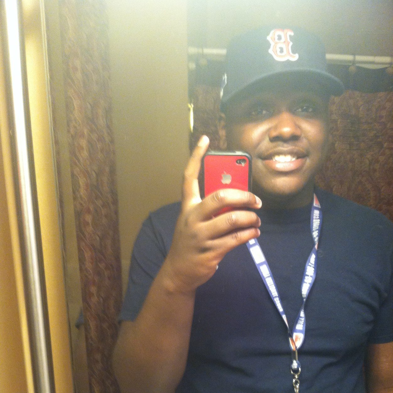 mikeydiaz857's profile picture. #16  #owlsnation