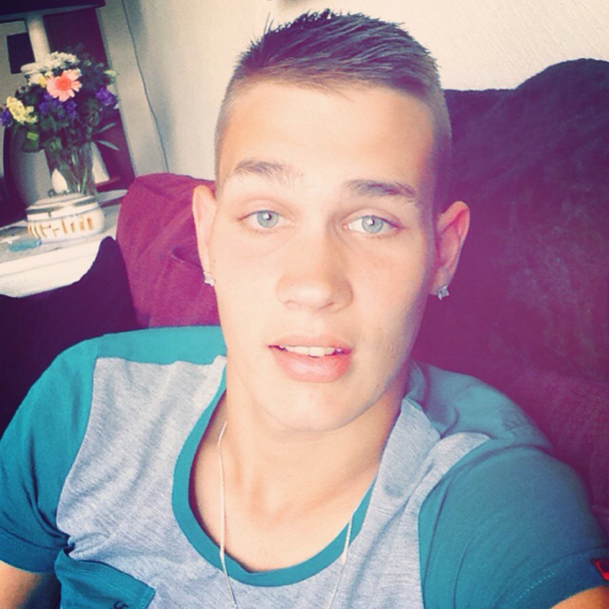18 jaar ☆☆☆ instagram: wesley_h12 ☆ young☆money☆cash money☆buildings☆ Free mah hommies uit de jillah