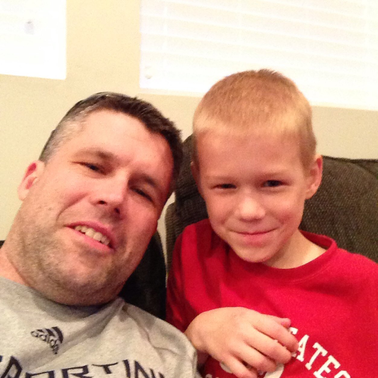 dangrojean's profile picture. 