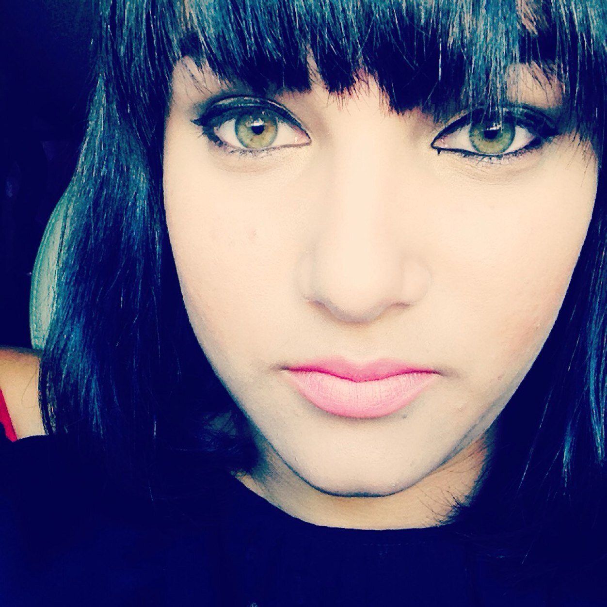 Soy amigable, cariñosa, simpatica y me encanta estar con mis amigos/as. Enamorada de la vida. Instagram: @ferreiras_liz quieres saber mas » ƒσℓℓσω me♥