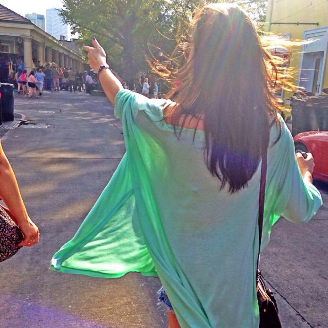 brynnchesney's profile picture. if you like piña coladas