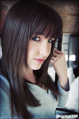 queene33402977's profile picture. 