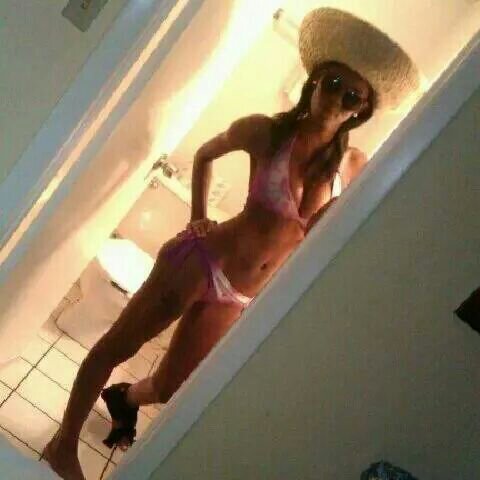 Follow my main bitch @MyMac_YourLips now mighta fact right now ❤✌✈