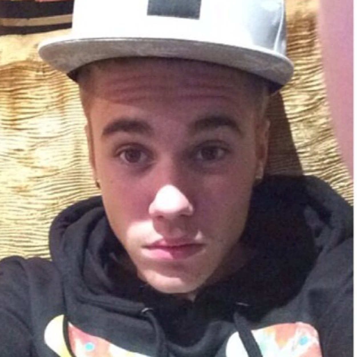 ❤ Justin Drew Bieber ❤ IG @c.r.a.z.y 
I follow back baes