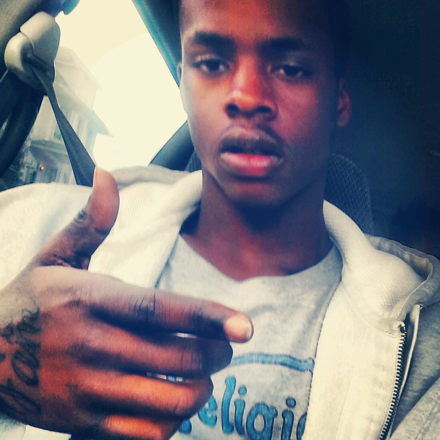 Young nigga Big Dreams.. Senior 2014 N.O.. Z8neSyn. Free everybody who aint snitchin......  Fomi @Zoneeight_Ant