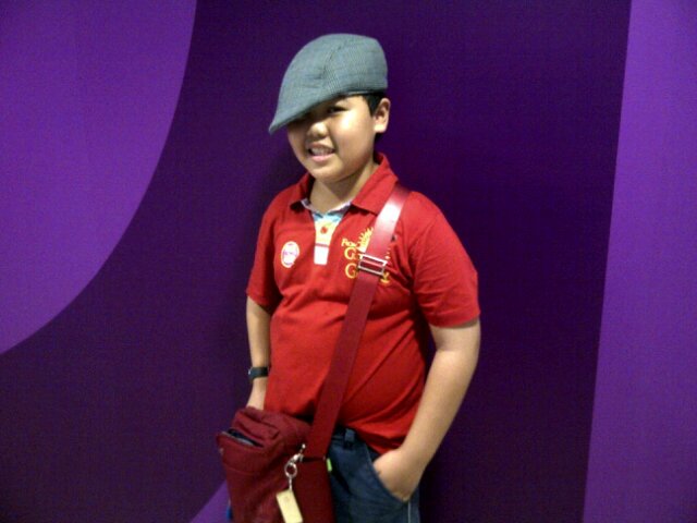 12 years old. 6th grade student. Untouchable. iPad-lover. Active every weekdays. Account managed by Y3S Team.