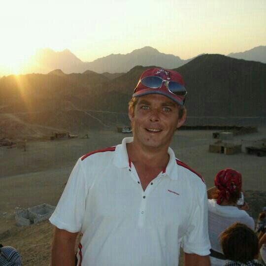 EysinkM's profile picture. 