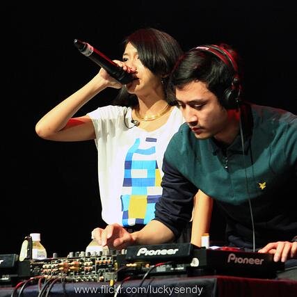 Electronic Dance Music Group |
move on do not give up  MIDNIGHTQUICKIE :)