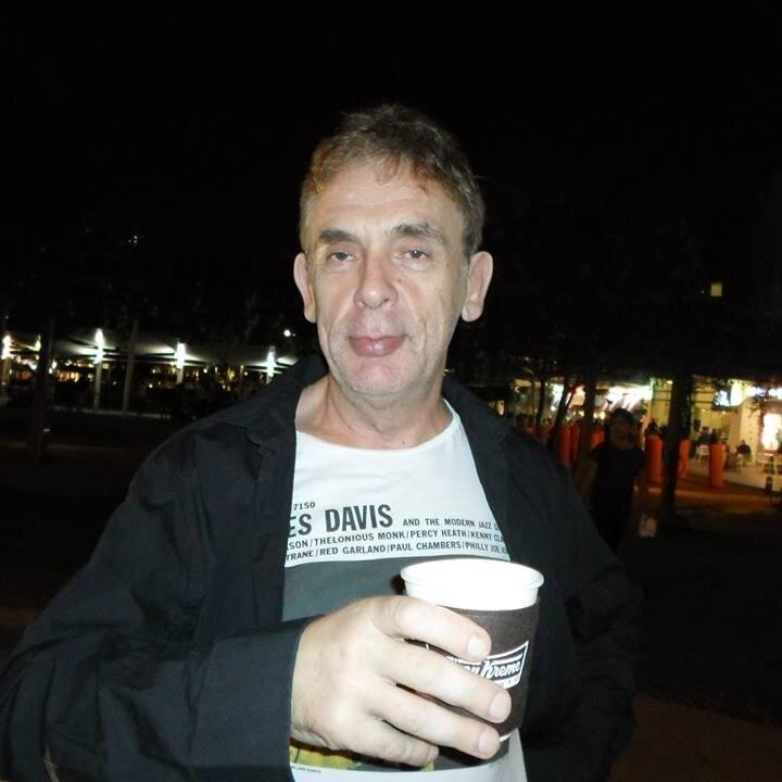 retired teacher now living in the Philippines.  have a serious interest in music, I play the tenor sax art and blogging.  I support Barcelona FC not the Giants!