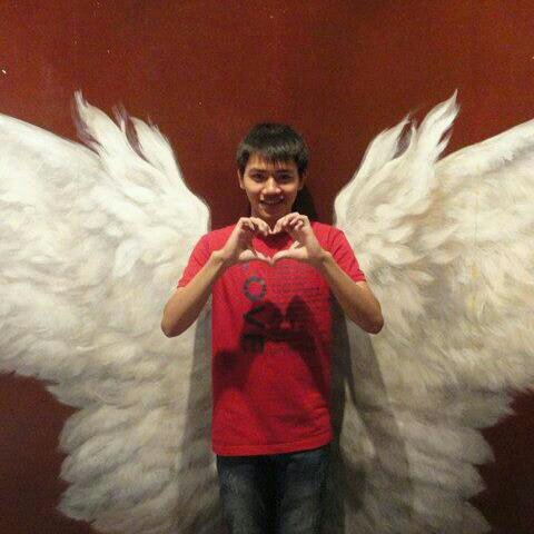 pinklight0705's profile picture. 